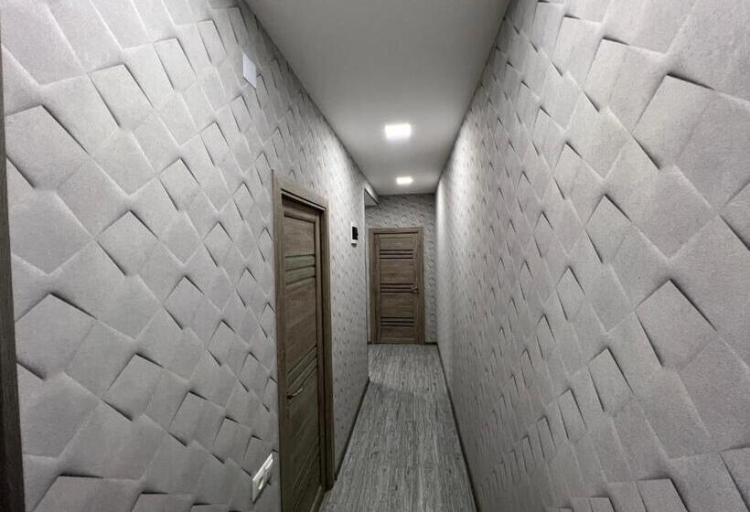 پانسیون Sunny Garden Guest House