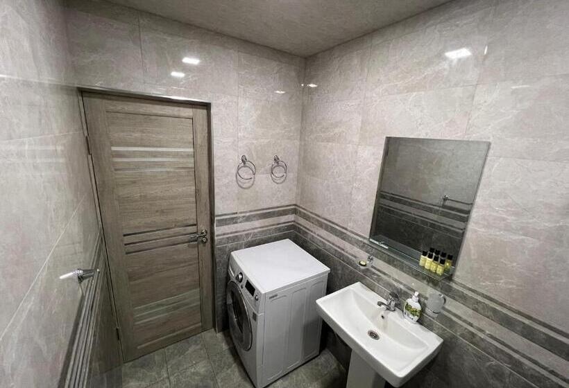 پانسیون Sunny Garden Guest House