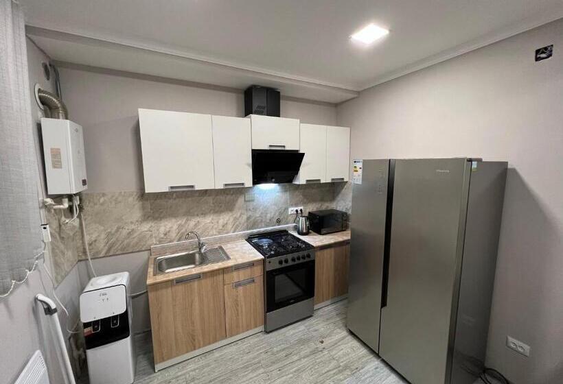 پانسیون Sunny Garden Guest House