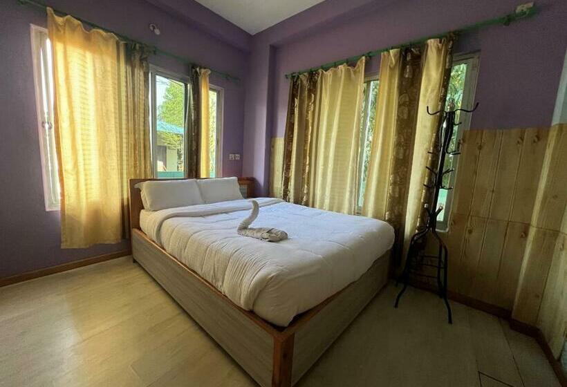 Panzió Three Angels Lodge & Restaurant