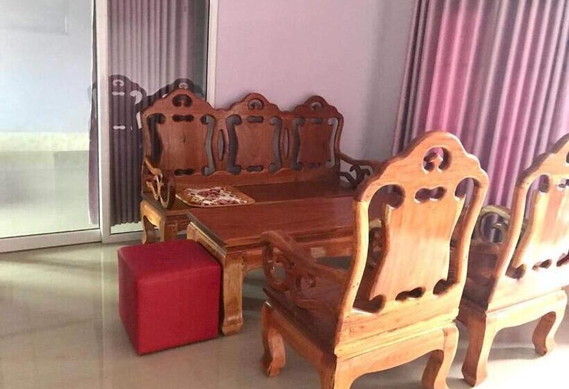 بنسيون Xaythone Guest House