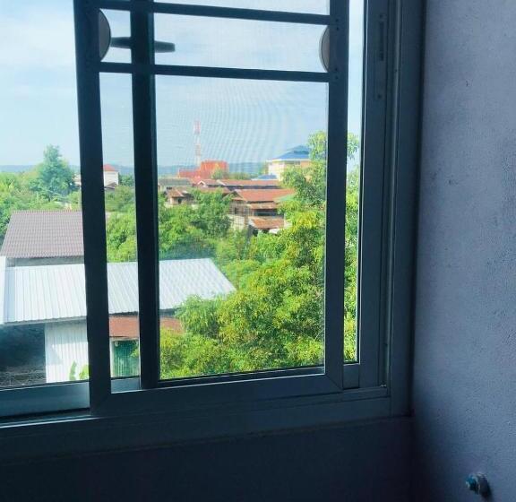 بنسيون Xaythone Guest House