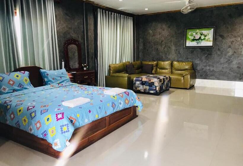 بنسيون Xaythone Guest House