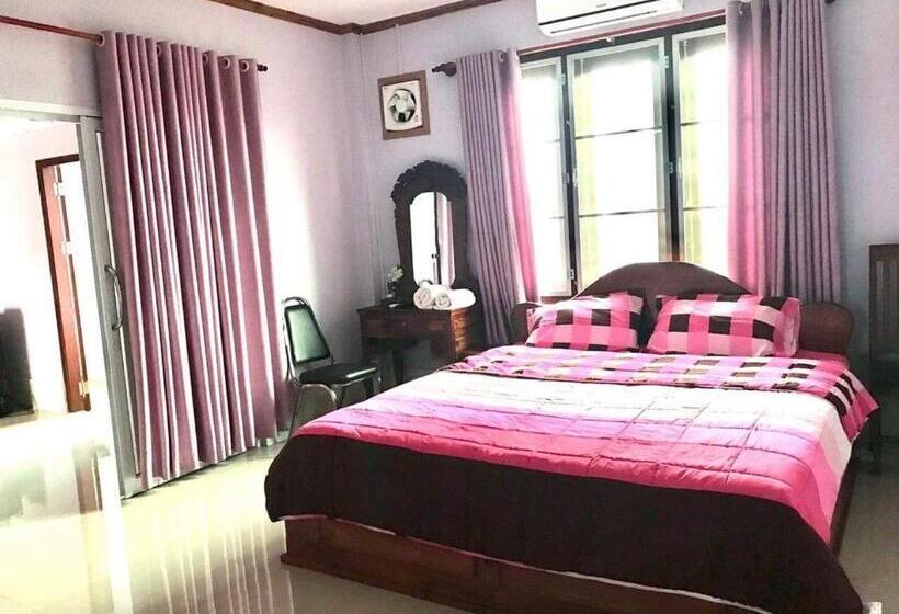 بنسيون Xaythone Guest House