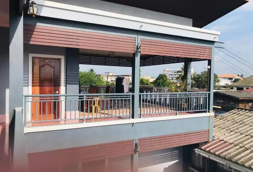 پانسیون Xaythone Guest House