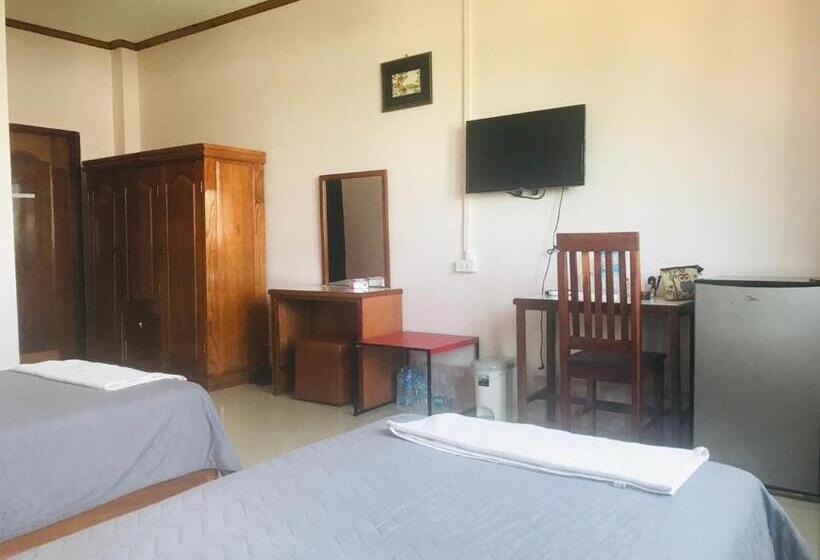 بنسيون Xaythone Guest House