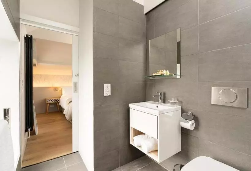 هاستل The Roost On Rock Road