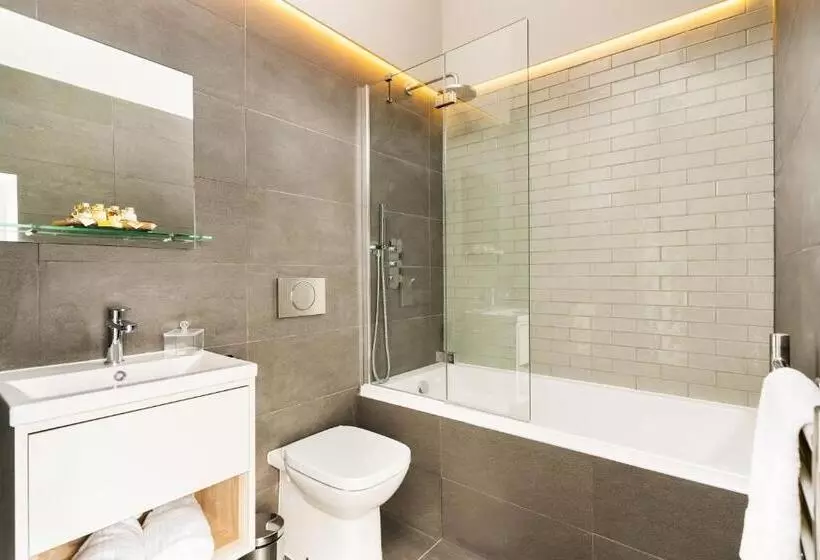 هاستل The Roost On Rock Road