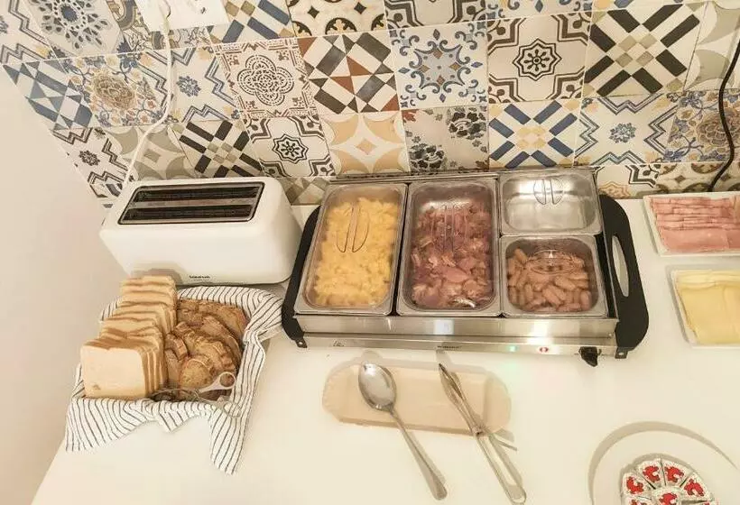 Aamiaismajoitus (B&B) Luxury Palm Suites