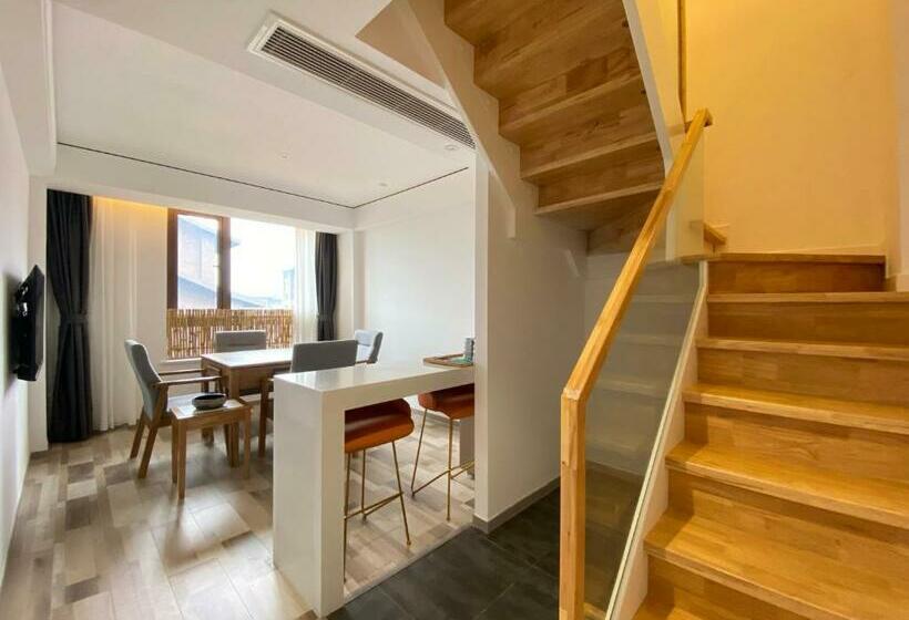 Emeishan See The Stars B&b