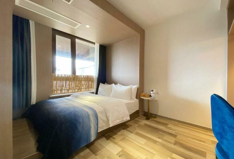 Emeishan See The Stars B&b