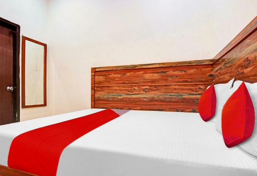 בית מלון כפרי Max Near Samaypur Badli Metro Station