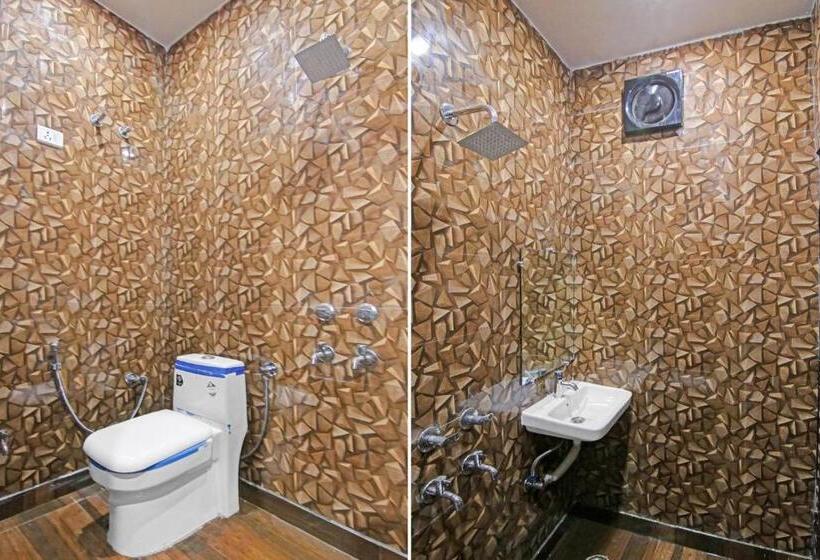 בית מלון כפרי Max Near Samaypur Badli Metro Station