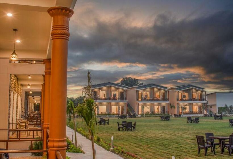 Green Retreat Resort