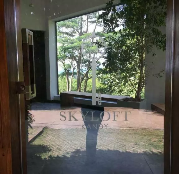 Hostel By Kandy Skyloft