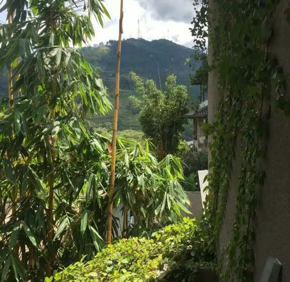 Hostel By Kandy Skyloft