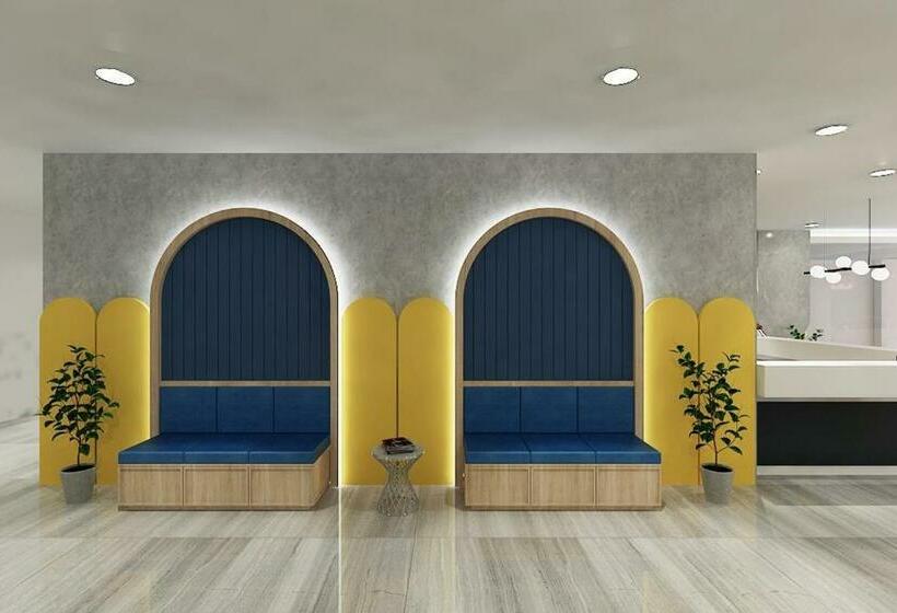 בית מלון כפרי All Nite & Day Sulsel  Makassar