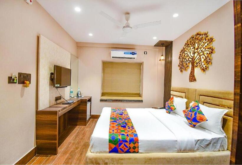 Fabhotel Prime Jalsa Nr Axis Mall