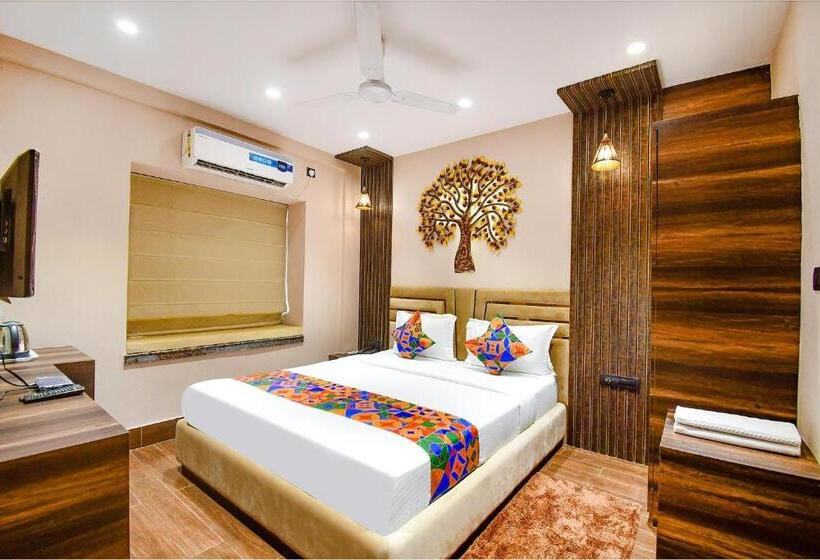 Fabhotel Prime Jalsa Nr Axis Mall