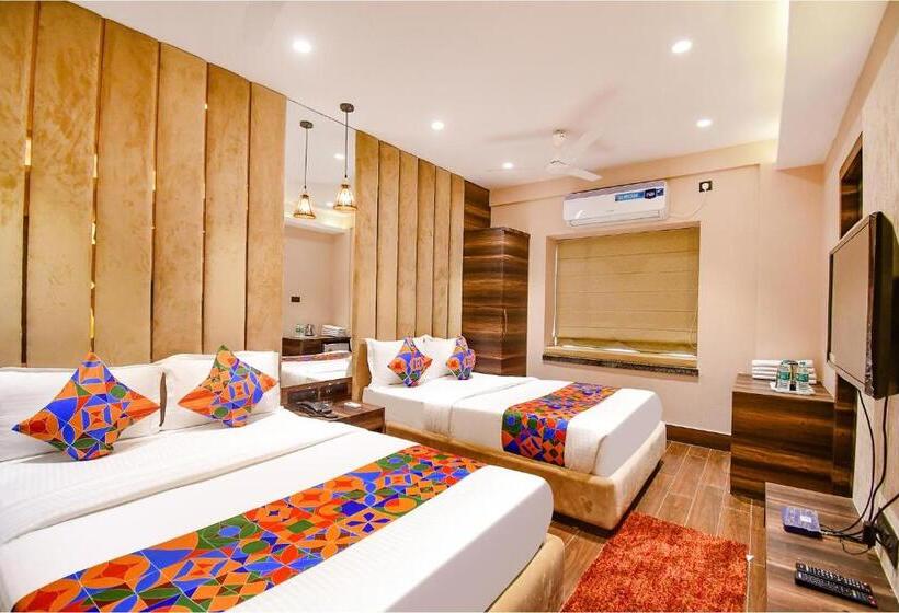 Fabhotel Prime Jalsa Nr Axis Mall