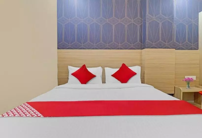 Hotelli The Botanica Grand