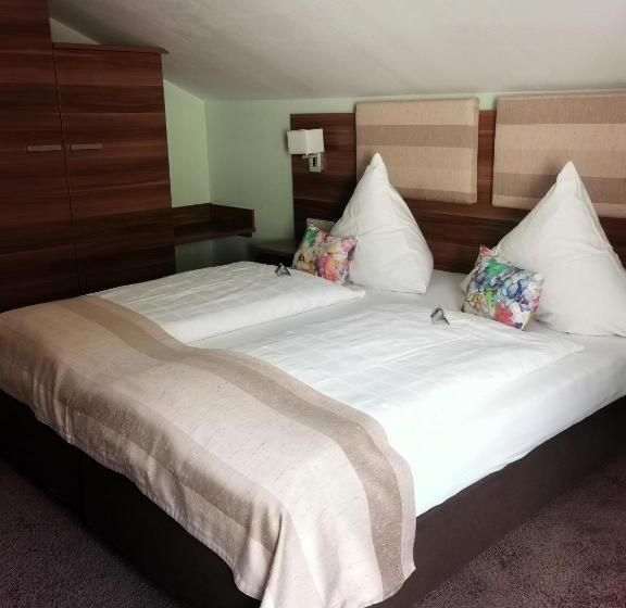 فندق Haus Hubertus