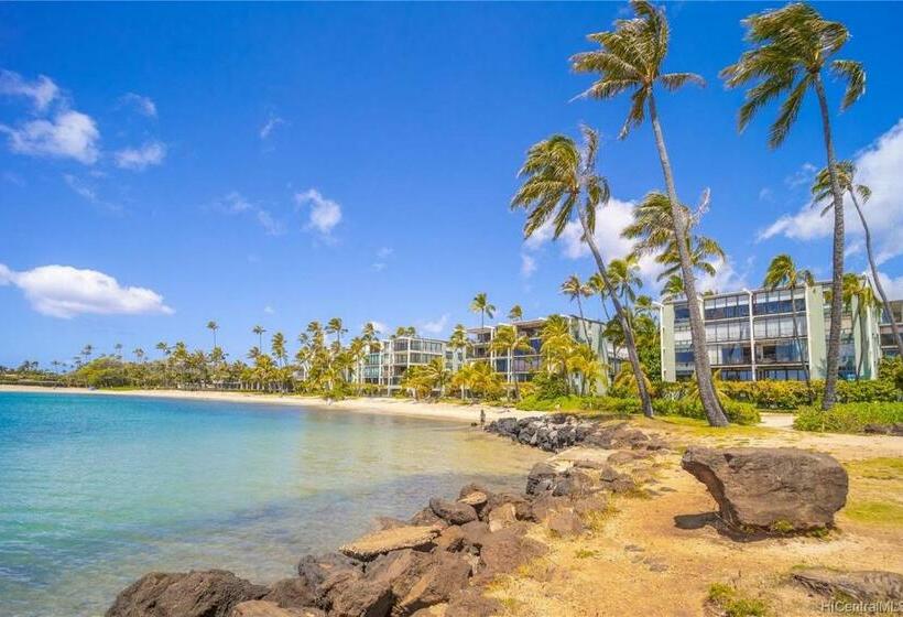 Отель Huge Kahala Beach 2bd And 2ba With Kitchen Car & Parking
