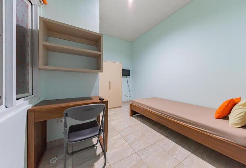 Отель Koolkost @ The Casa 18