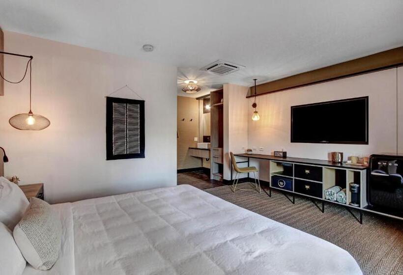 فندق Mahala 21 And Over