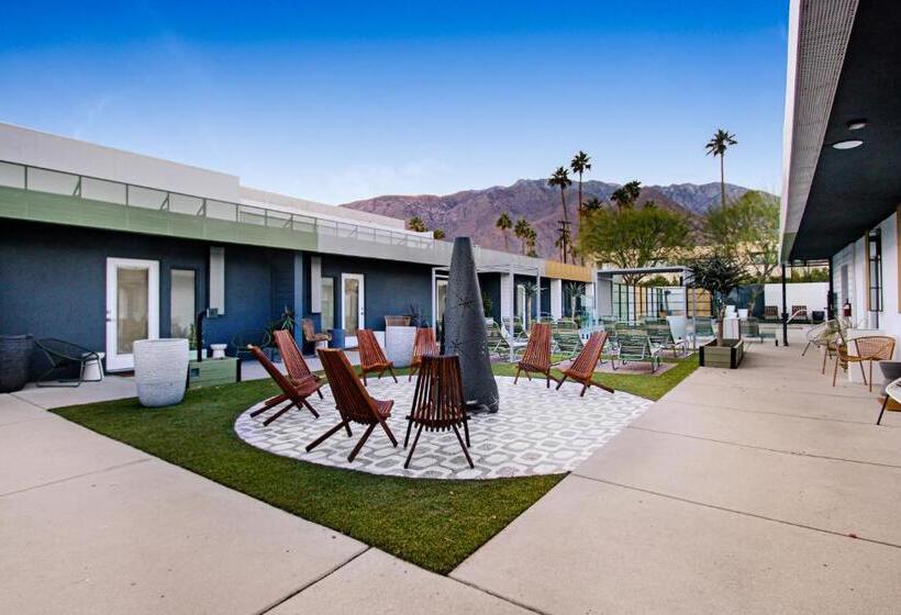 فندق Mahala 21 And Over