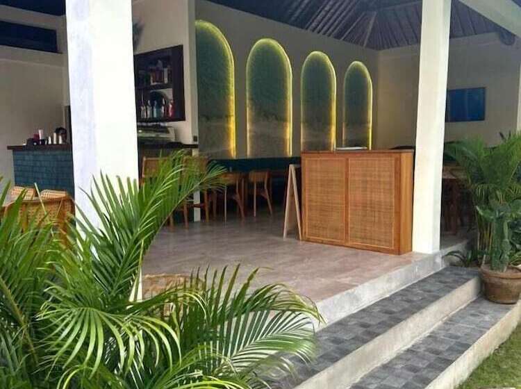 בית מלון כפרי Marine Bay Sanur