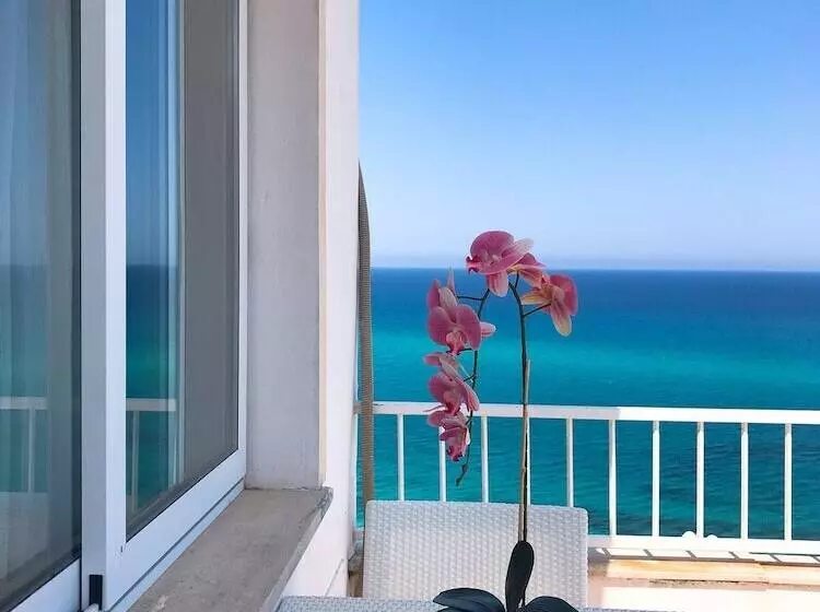 ホテル Mediterranean Boutique