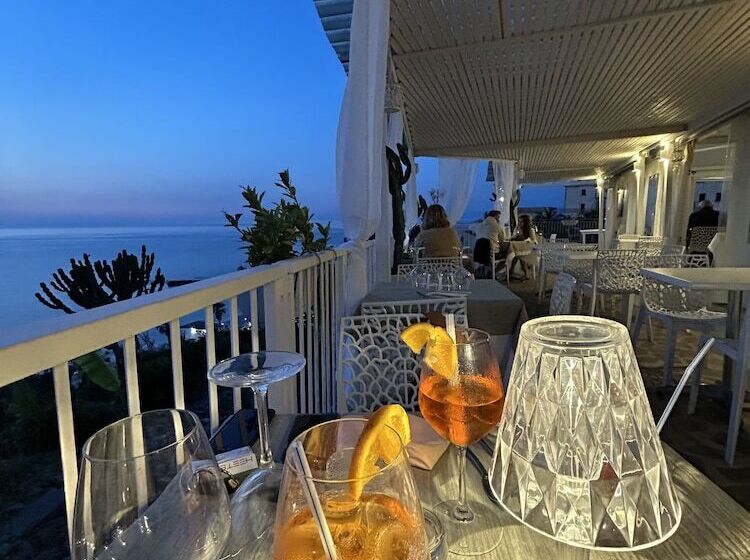 ホテル Mediterranean Boutique