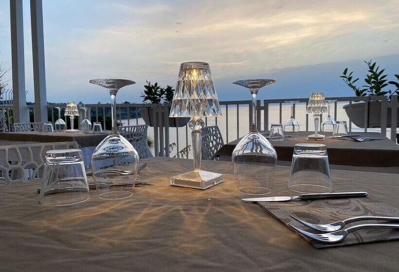 ホテル Mediterranean Boutique