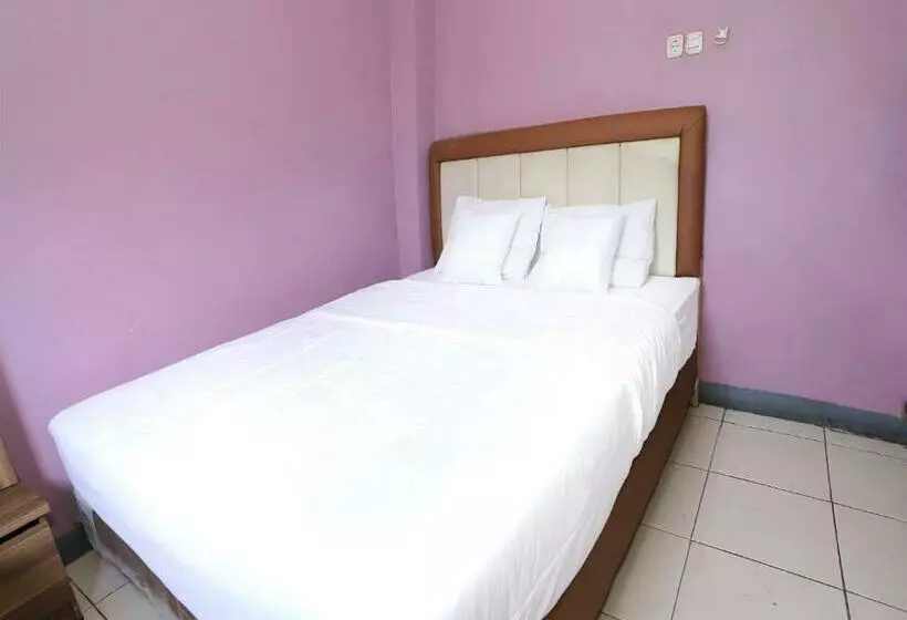 Hotelli Spot On 92022 Dian Tanjung Beringin