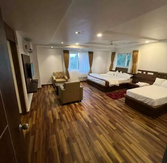ホテル Vaishnavi Grand