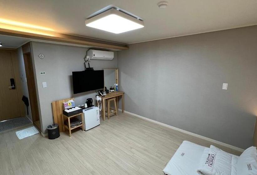 Motel Tongyeong  Chosun