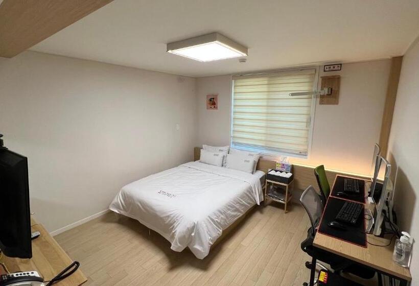 Motel Tongyeong  Chosun