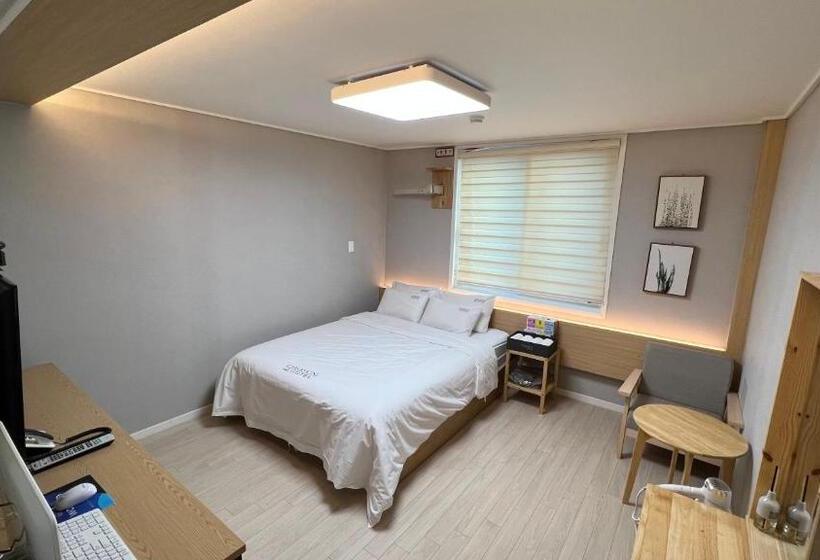 Motel Tongyeong  Chosun