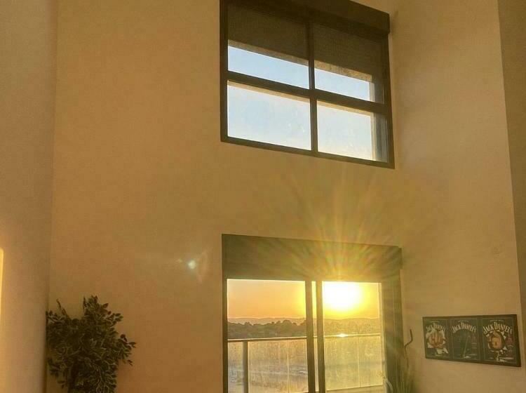 ペンション פנטהוז ונוף עוצר נשימה, שקט אפשרות בקומה העליונה לחדר משרד הפנטהוז מיועד לאורחים