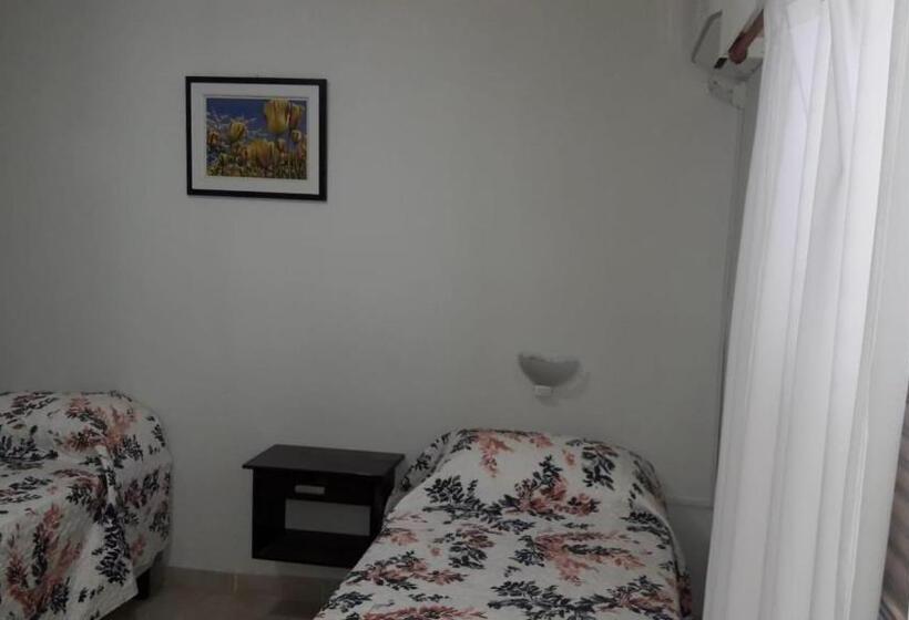 Pension Alojamiento Guemes