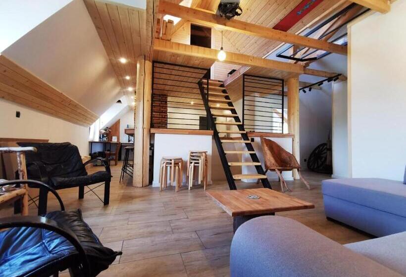 膳宿费 Poza Horyzont