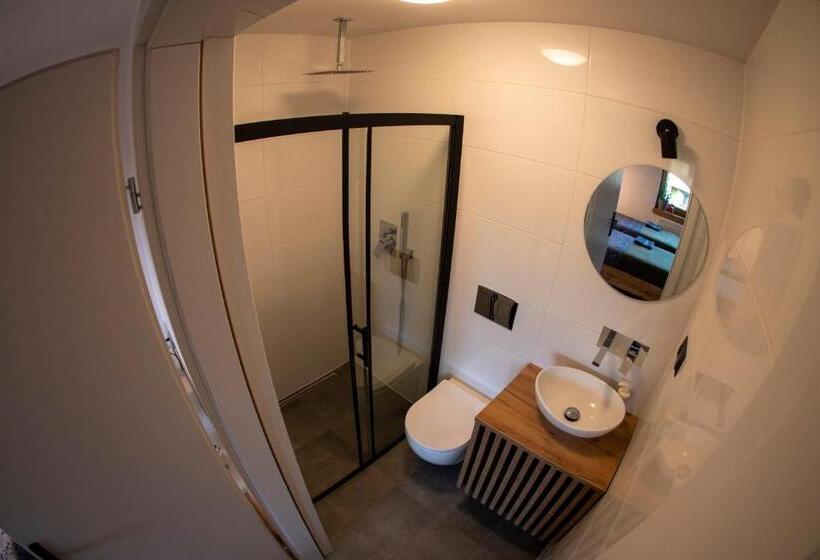 膳宿费 Poza Horyzont