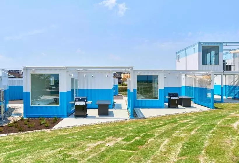 Lomakeskus Wharfandco