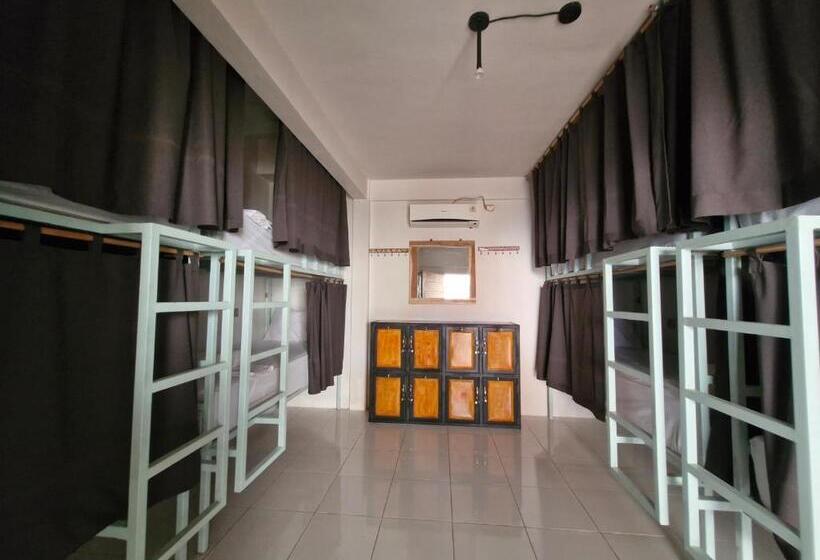 הוסטל Lala Salama Backpacker