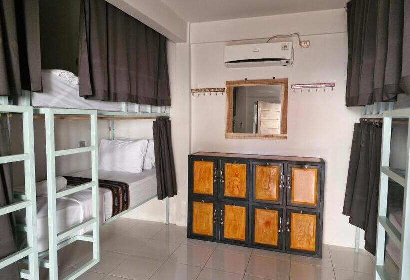 הוסטל Lala Salama Backpacker