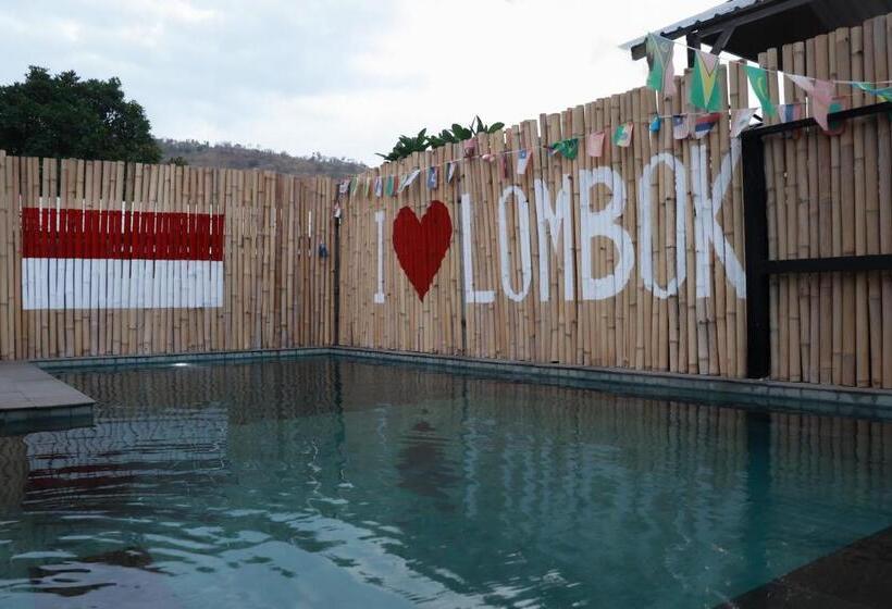 הוסטל Lala Salama Backpacker