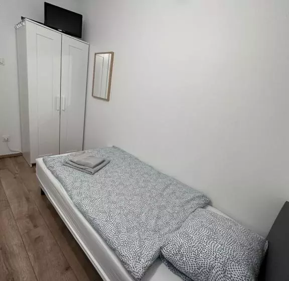Retkeilymaja Pruszkowskie Mieszkanko