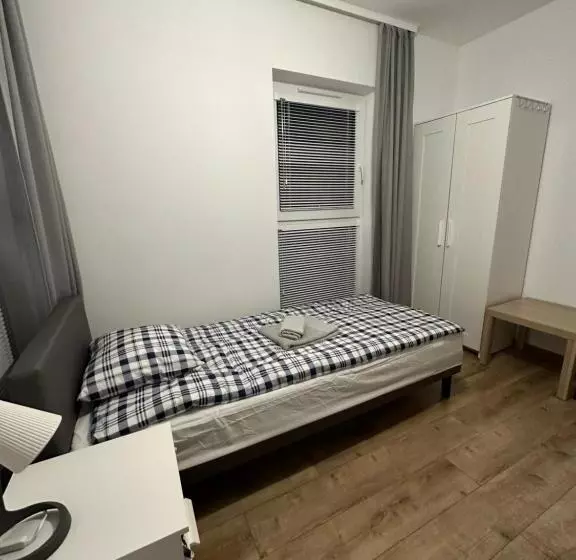 Retkeilymaja Pruszkowskie Mieszkanko