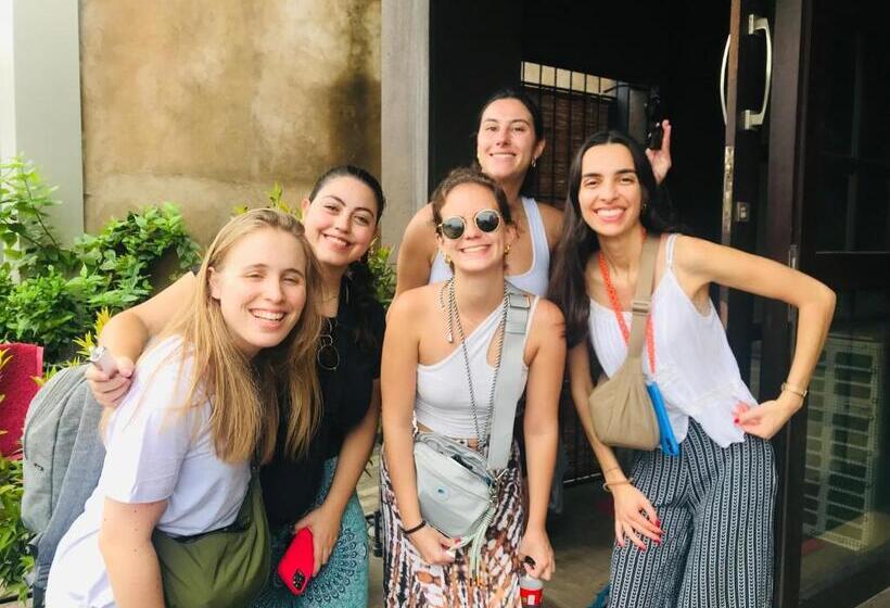 Cinnamon Tan Boutique